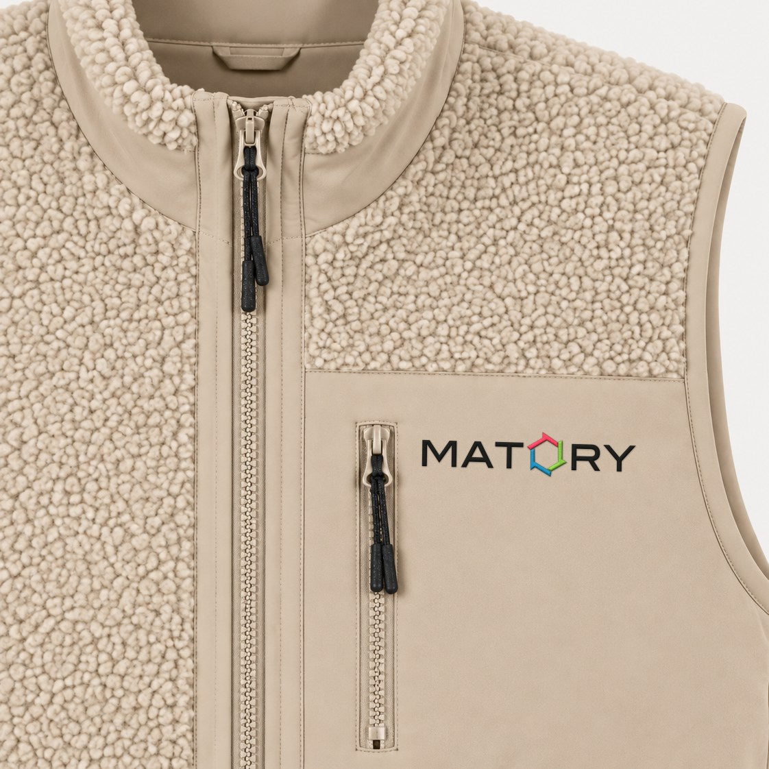 MATORY Sherpa Weste Desert Dust – Detail